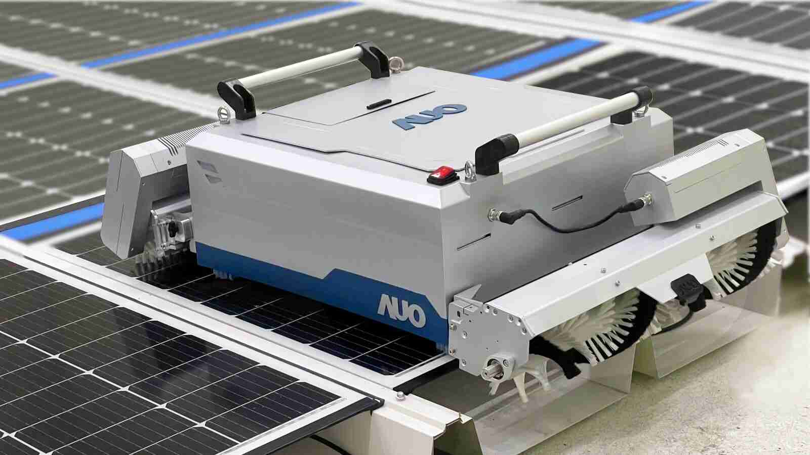 尊龙z6致力EPC场域技术升级，，，导入清洁机器人搭配传感器与AI数据分析，，，大幅减少维运成本